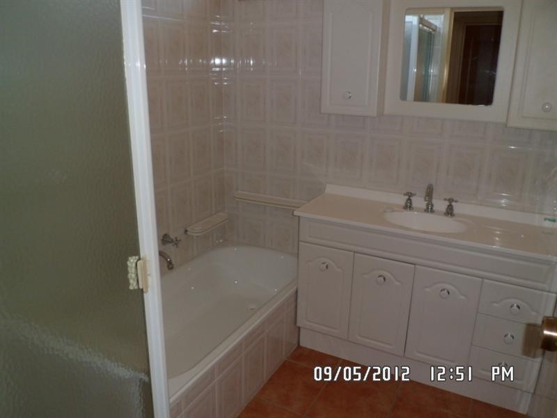 2/11 Barkly Street, Mornington VIC 3931