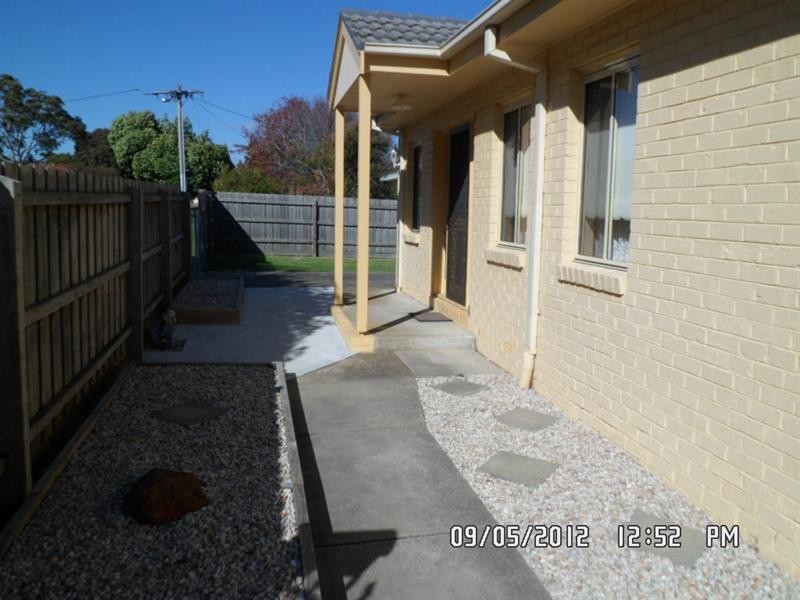 2/11 Barkly Street, Mornington VIC 3931