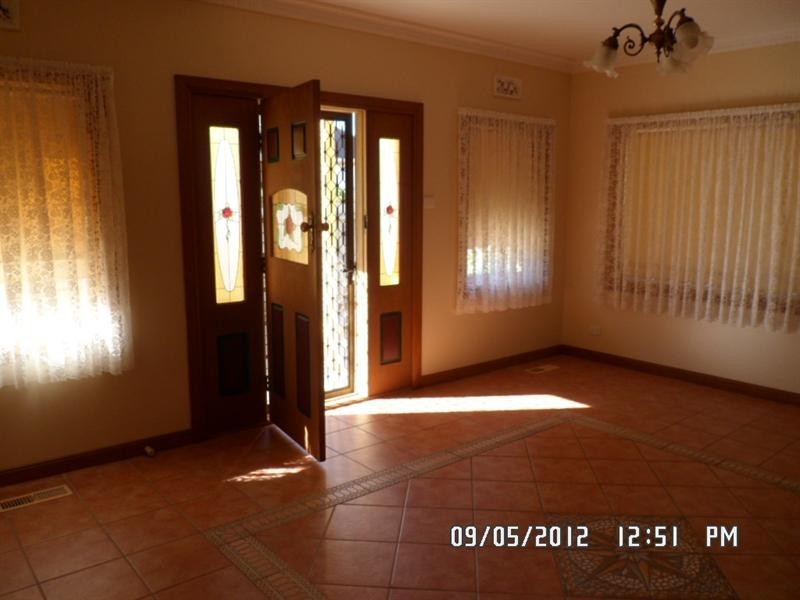 2/11 Barkly Street, Mornington VIC 3931