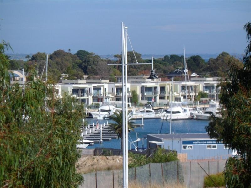 2 The Cove, Safety Beach VIC 3936