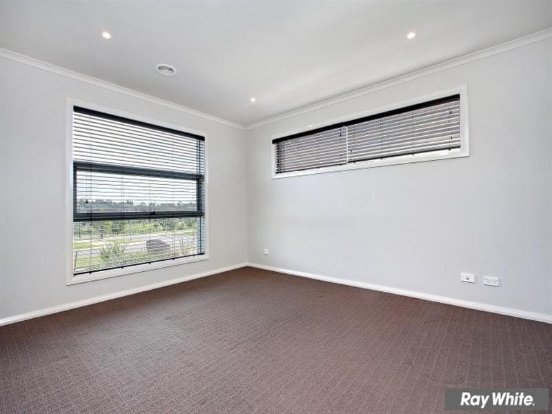 20 Sefton Grange, Mount Martha VIC 3934