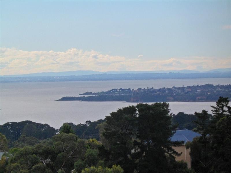 4 Clearwater Close, Mount Martha VIC 3934