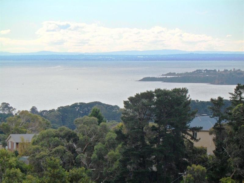 4 Clearwater Close, Mount Martha VIC 3934