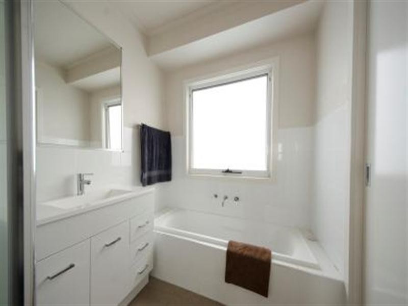 18A Brent Street, Mornington VIC 3931