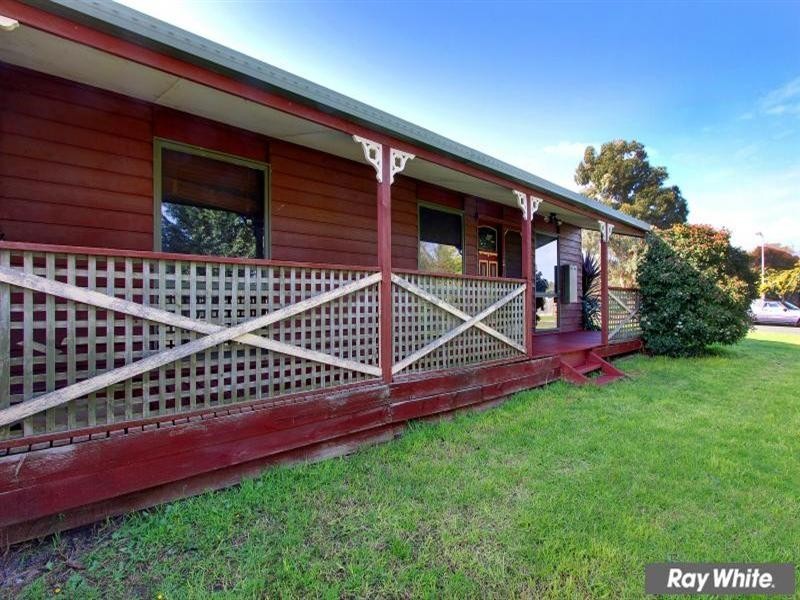 22 Frances Drive, Mount Martha VIC 3934