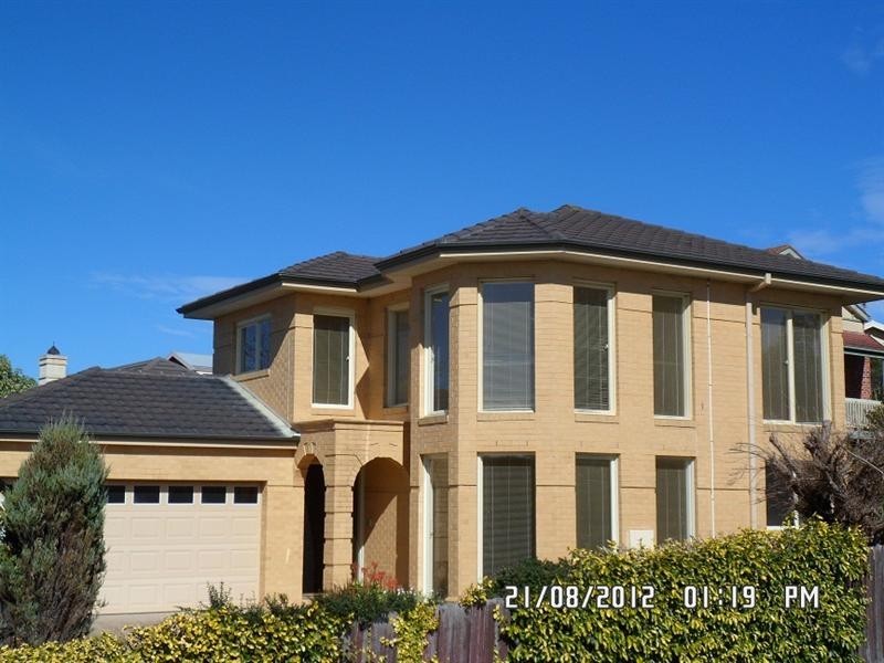 13 Cook Street, Mornington VIC 3931