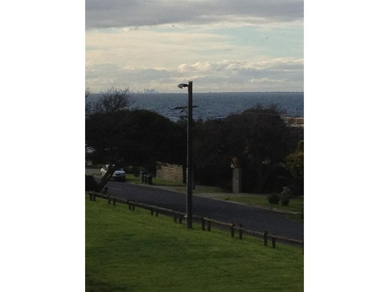 13 Cook Street, Mornington VIC 3931