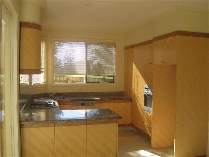 13 Cook Street, Mornington VIC 3931