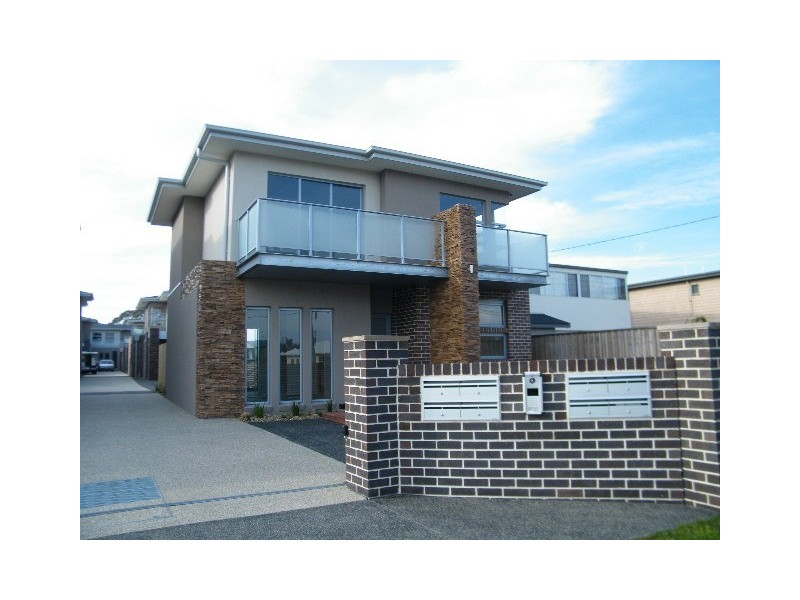 2/256 Dromana Parade, Safety Beach VIC 3936
