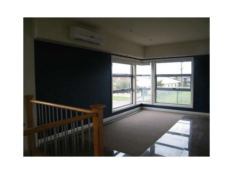 2/256 Dromana Parade, Safety Beach VIC 3936