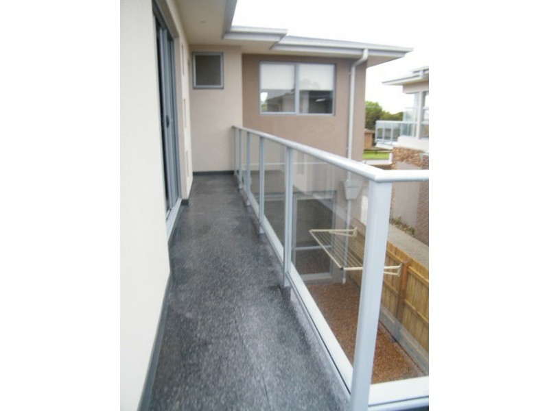 2/256 Dromana Parade, Safety Beach VIC 3936