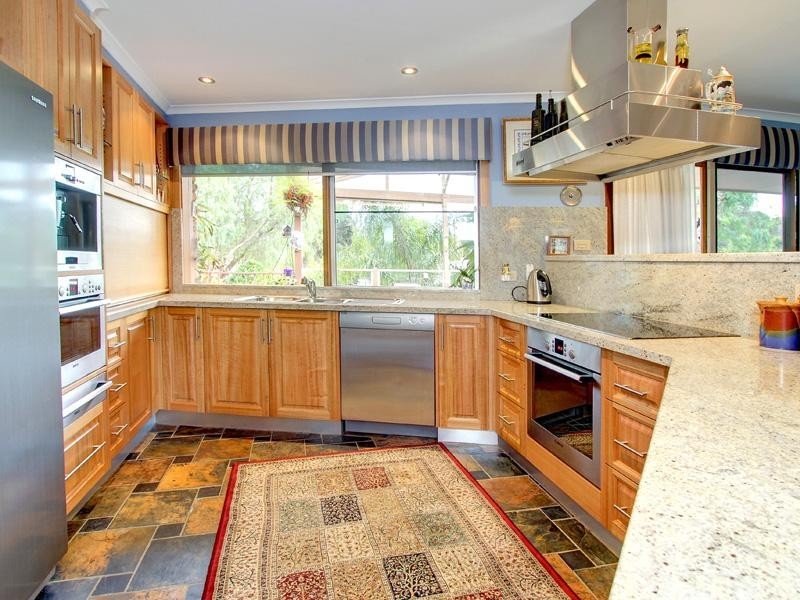 18 Grenfell Way, Rosebud VIC 3939