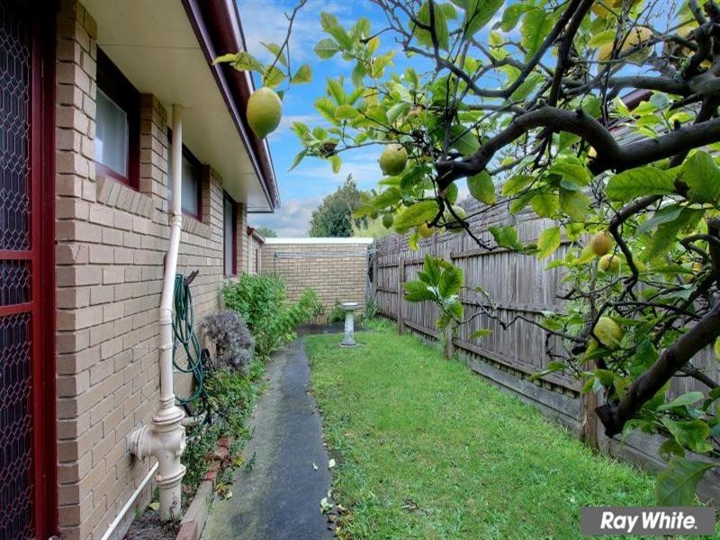 2/7 Beatty Parade, Mornington VIC 3931