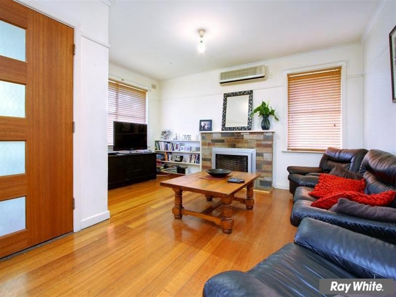 15 Moona Avenue, Mornington VIC 3931