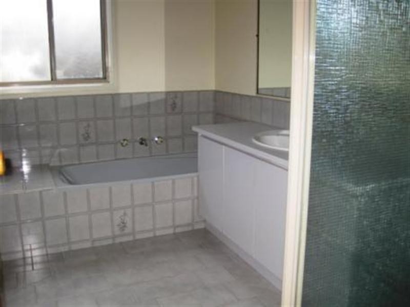 4/92 Strachans Road, Mornington VIC 3931