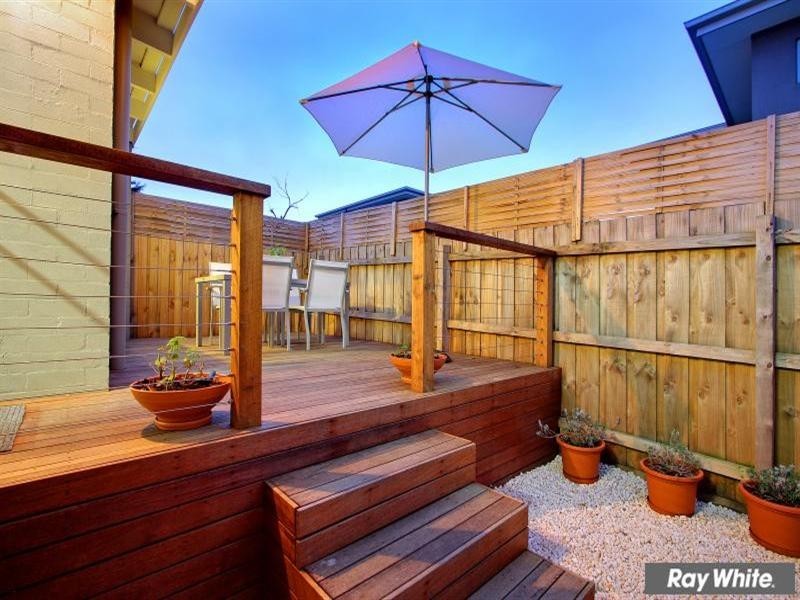 1/12 Campbell Grove, Mornington VIC 3931