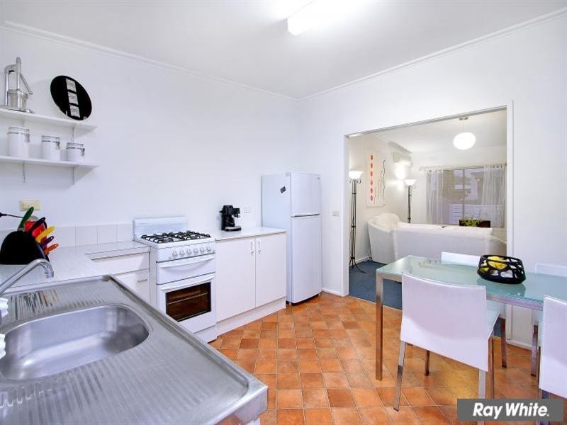 1/12 Campbell Grove, Mornington VIC 3931