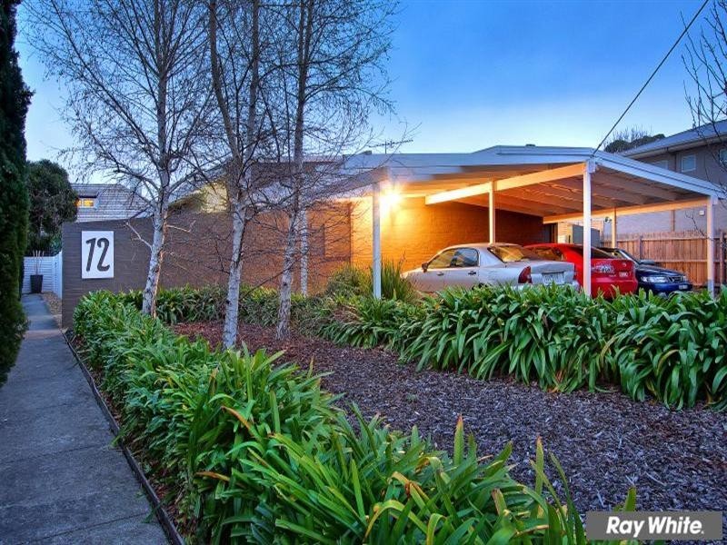 1/12 Campbell Grove, Mornington VIC 3931