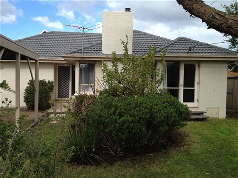 28 Dava Drive, Mornington VIC 3931