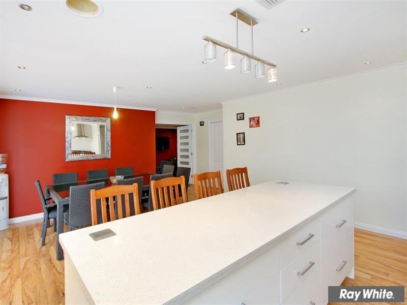 15 Flora Road, Mount Martha VIC 3934