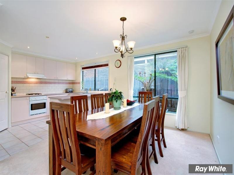 8 Kenworthy Rise, Mornington VIC 3931