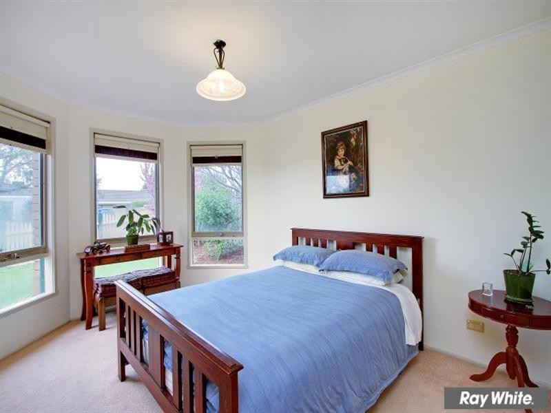 8 Kenworthy Rise, Mornington VIC 3931