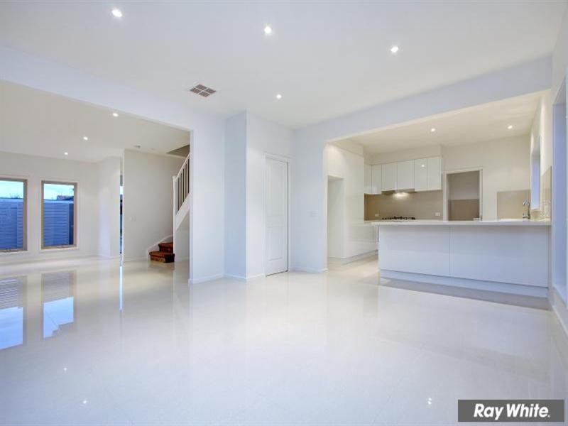 1A Sussex Avenue, Mornington VIC 3931