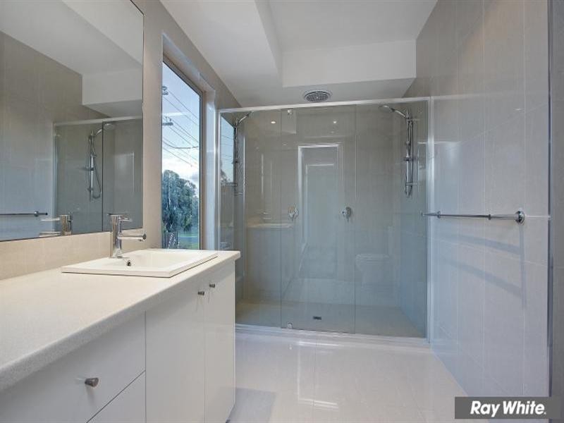 1A Sussex Avenue, Mornington VIC 3931