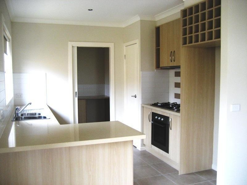 3/27 Alameda Avenue, Mornington VIC 3931