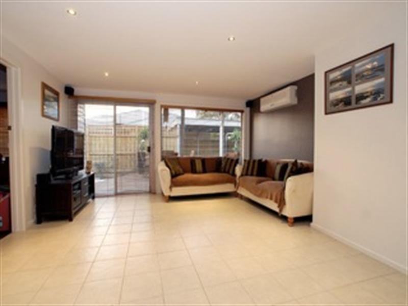 1/41 Ella Grove, Chelsea VIC 3196