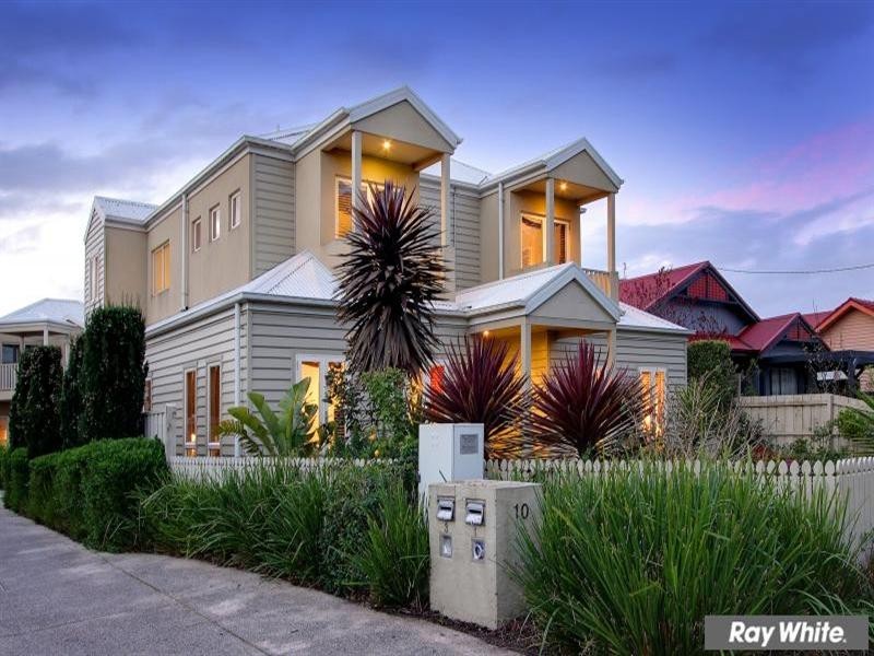 1/10 Surrey Street, Mornington VIC 3931