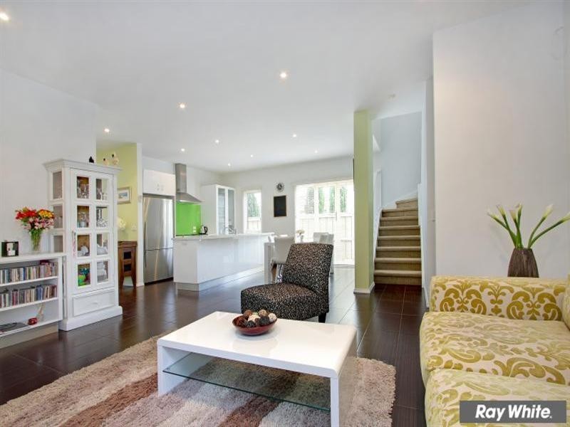 1/10 Surrey Street, Mornington VIC 3931