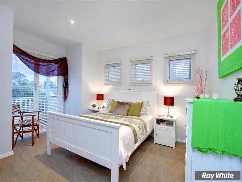 1/10 Surrey Street, Mornington VIC 3931