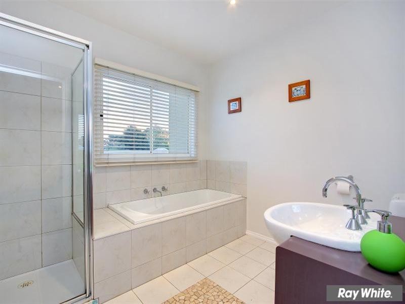 1/10 Surrey Street, Mornington VIC 3931