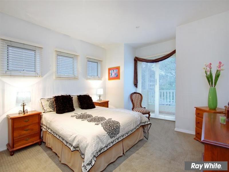 1/10 Surrey Street, Mornington VIC 3931