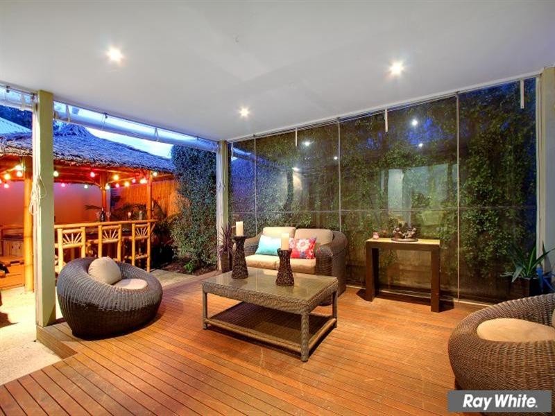 1/10 Surrey Street, Mornington VIC 3931