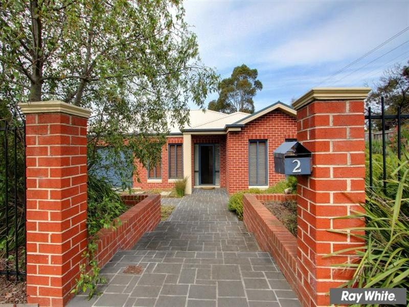 2 Caversham Drive, Mornington VIC 3931
