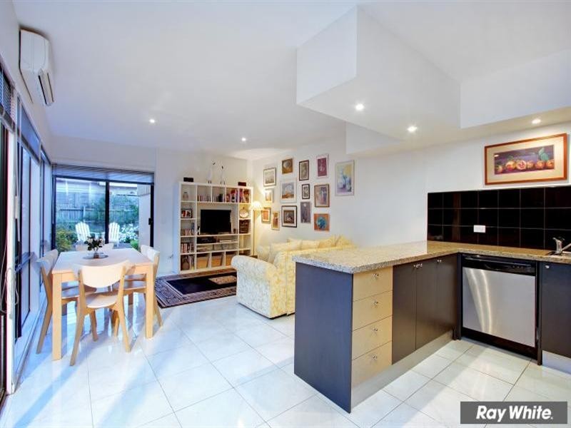 69A Hampden Street, Mornington VIC 3931