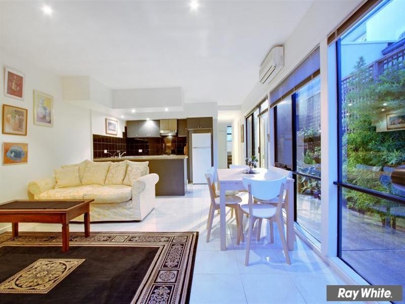 69A Hampden Street, Mornington VIC 3931