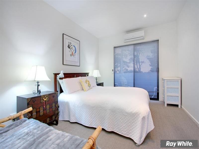 69A Hampden Street, Mornington VIC 3931