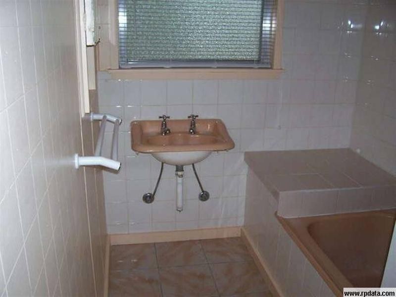 19 strachans Road, Mornington VIC 3931