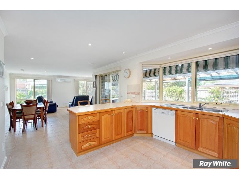 4 Kingston Close, Mornington VIC 3931