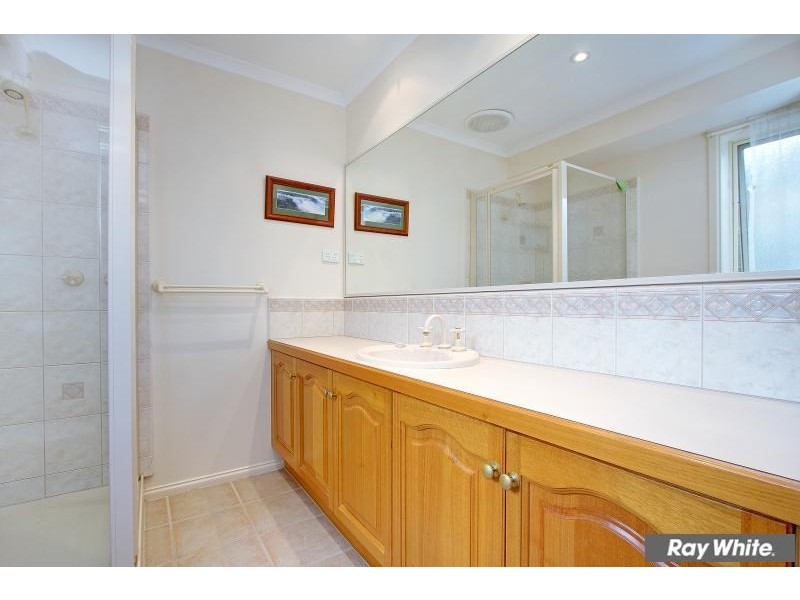 4 Kingston Close, Mornington VIC 3931