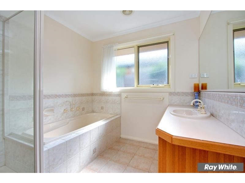 4 Kingston Close, Mornington VIC 3931