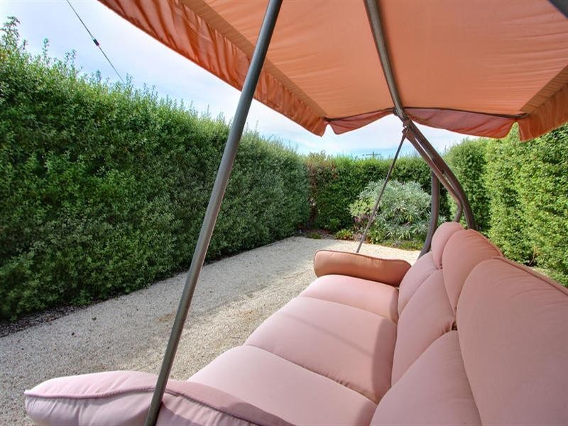 1/56 Venice Street, Mornington VIC 3931