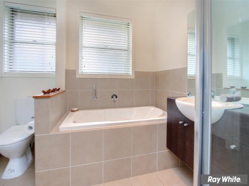 11 Gilga Street, Mornington VIC 3931