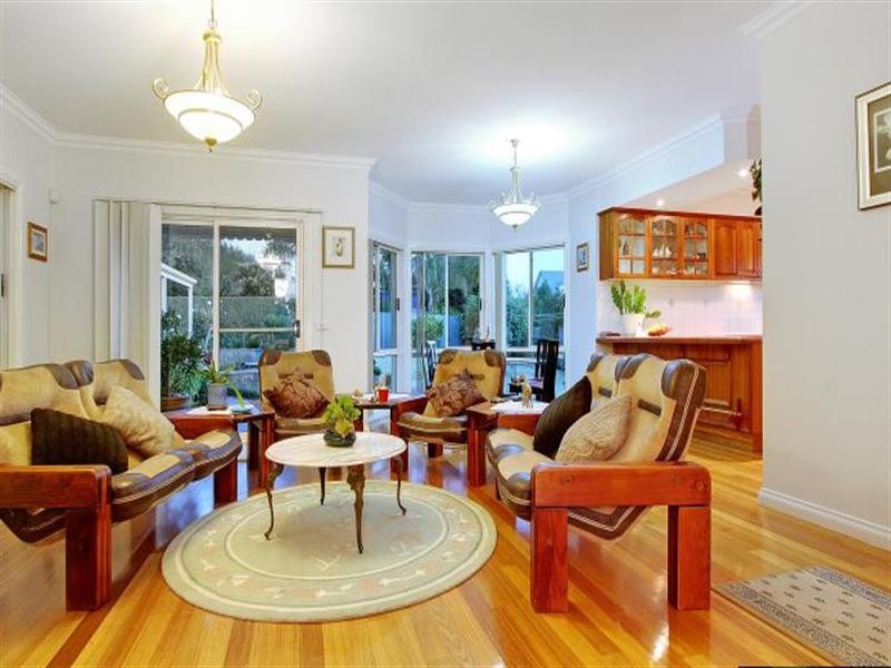 2 Coney Hurst Crescent, Mornington VIC 3931