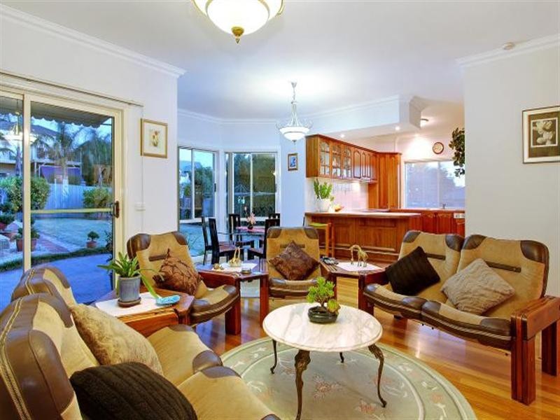 2 Coney Hurst Crescent, Mornington VIC 3931