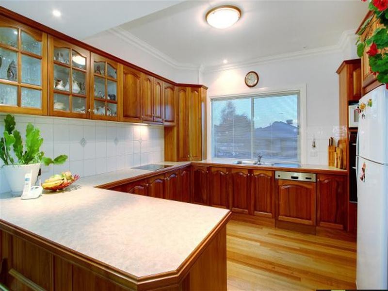 2 Coney Hurst Crescent, Mornington VIC 3931