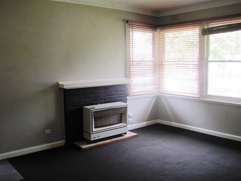 24 Surrey Street, Mornington VIC 3931